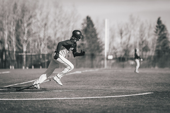 UWS vs MLC DH-1-82