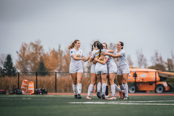 20241012_UWSWSOC-76