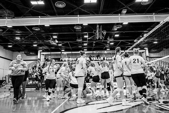 UWS VB vs. UNW Edit -1-204