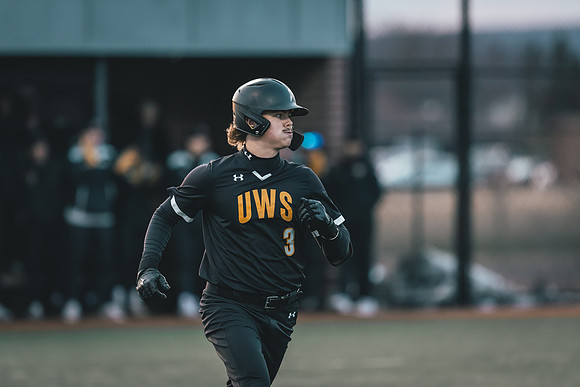 UWS BSB vs Crown-1-7