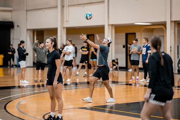 SAAC VB Tourney-1-28