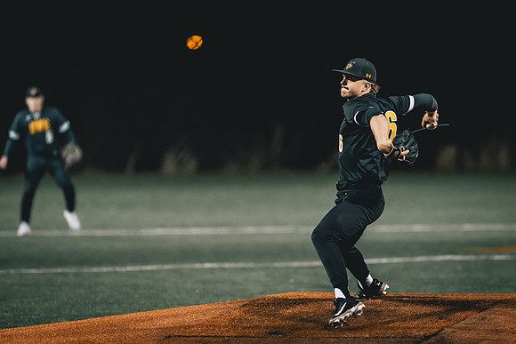 UWS vs MLC DH-1-192