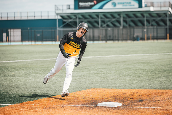 UWS BSB vs Crown D2 DH-1-5