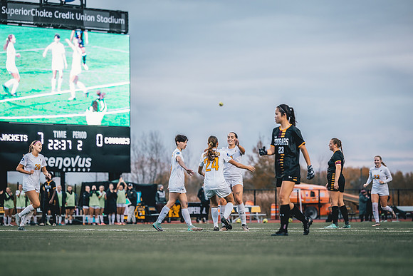 20241012_UWSWSOC-194
