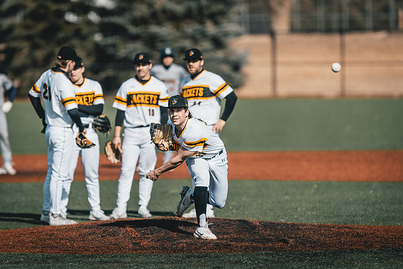 UWS BSB vs CAR DH-1-40
