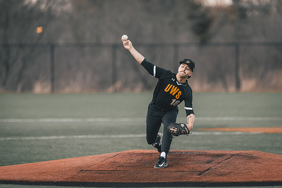 UWS vs MLC DH-1-58