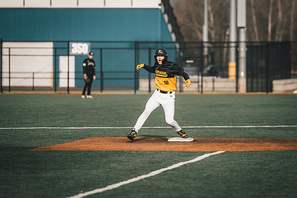 UWS BSB vs Crown -1-77