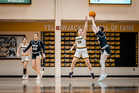 UWSWBBvsNCU2-1-102