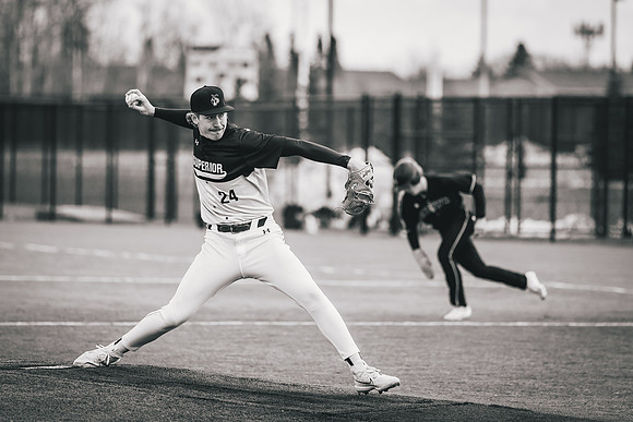 UWS BSB vs Crown D2 DH-1-73