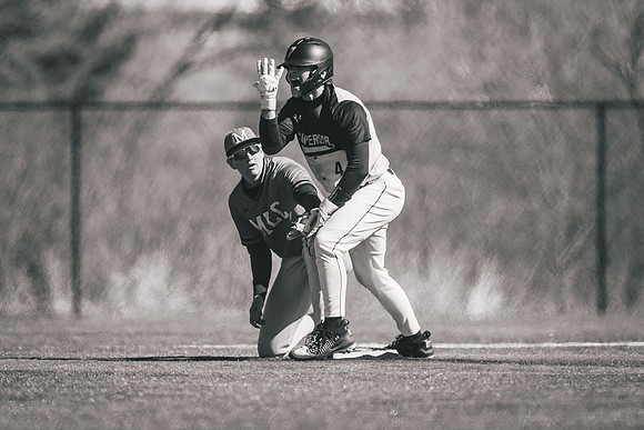 UWS vs MLC DH-1-158