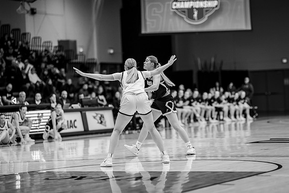 UWS WBB vs Whitman-1-113