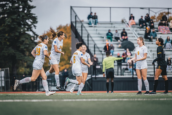20241012_UWSWSOC-126