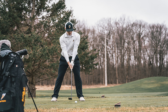 UWS GOLF vs CSS-1-106