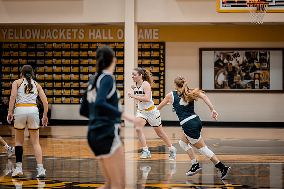 UWSWBBvsNCU2-1-195