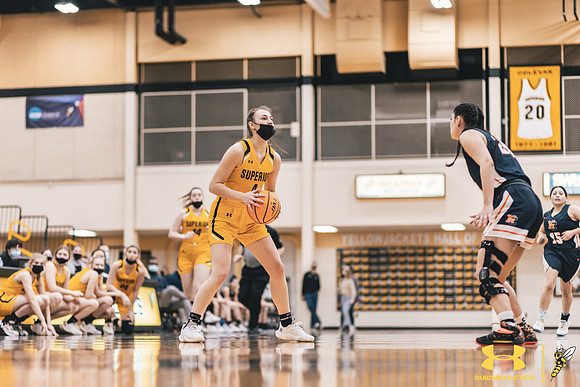 2022.01.29 UWS WBB vs. Northland WM58