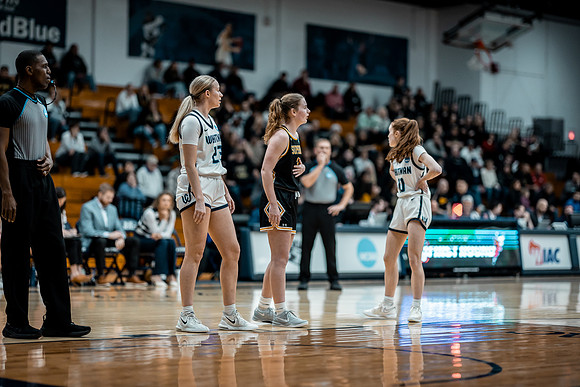 UWS WBB vs Whitman-1-103
