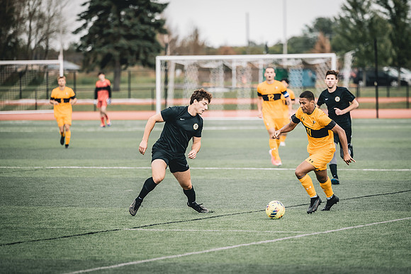 CLUB MSOC vs UWM -1-137