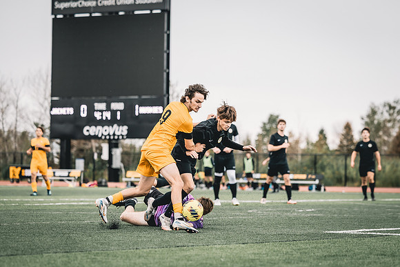 CLUB MSOC vs UWM -1-133