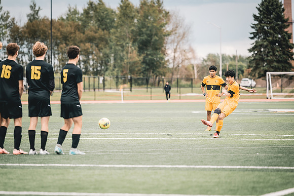 CLUB MSOC vs UWM -1-186