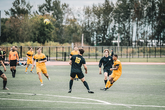 CLUB MSOC vs UWM -1-152