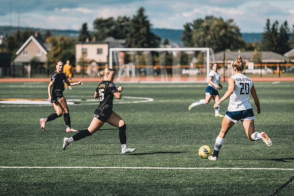WSOC vs STOUT-1-10