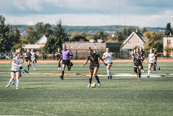 WSOC vs STOUT-1-22