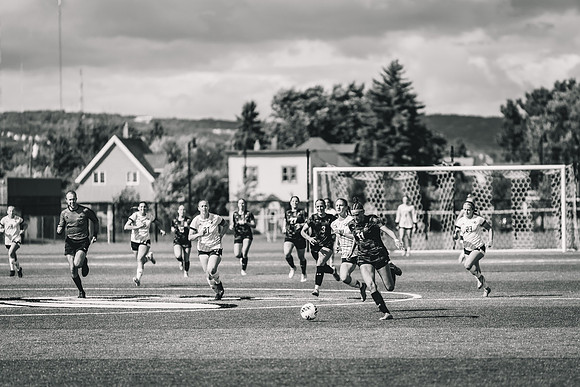 WSOC vs STOUT-1-21