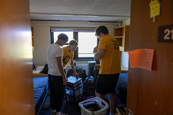 UWS Move In -1-77
