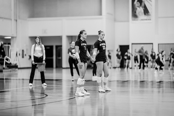 VB vs UW STOUT-1-212