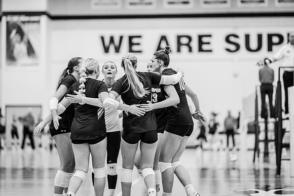 VB vs UW STOUT-1-202