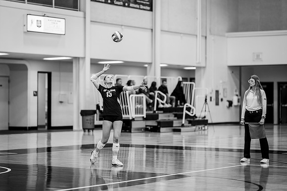 VB vs UW STOUT-1-174