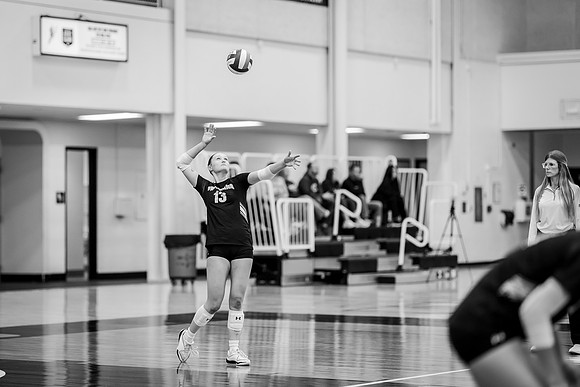 VB vs UW STOUT-1-176