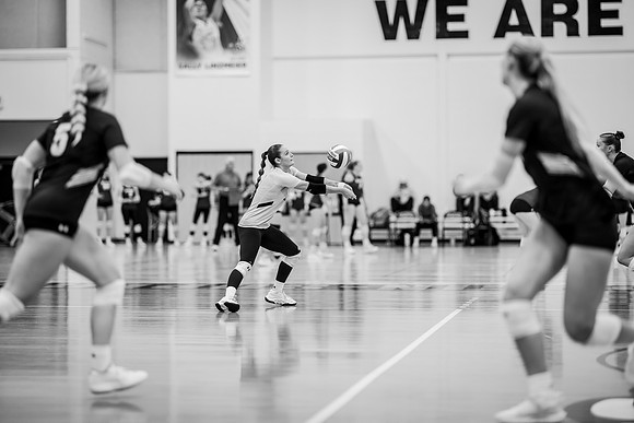 VB vs UW STOUT-1-200