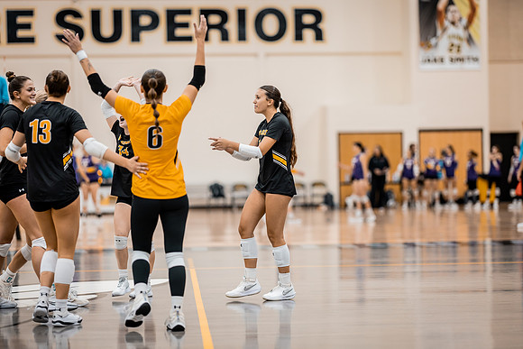 VB vs UW STOUT-1-62