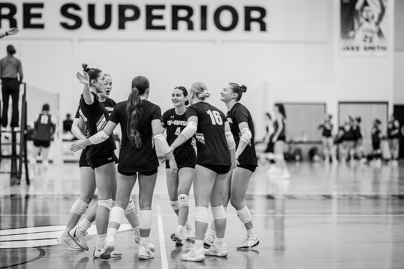 VB vs UW STOUT-1-104