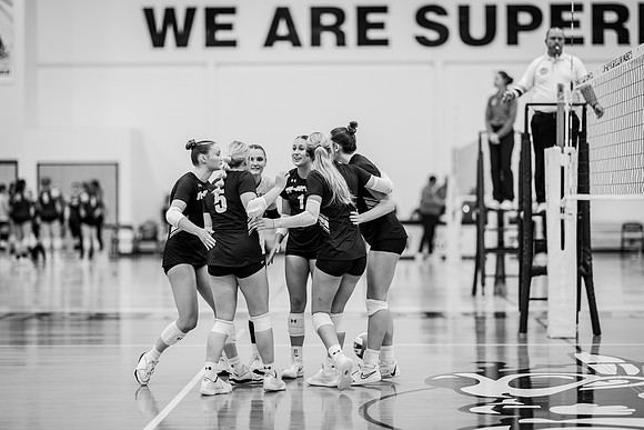 VB vs UW STOUT-1-138