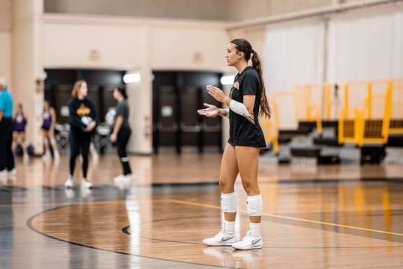 VB vs UW STOUT-1-77