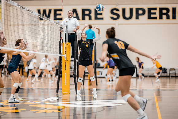 VB vs UW STOUT-1-49