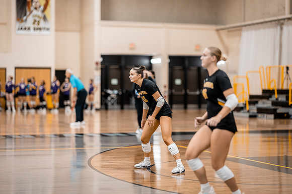 VB vs UW STOUT-1-107