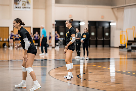 VB vs UW STOUT-1-117
