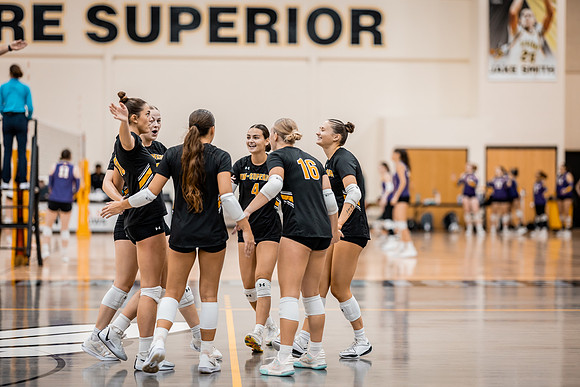 VB vs UW STOUT-1-103