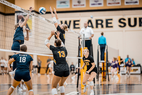 VB vs UW STOUT-1-79