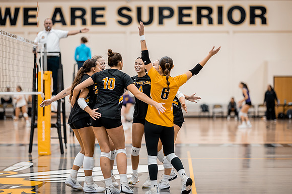 VB vs UW STOUT-1-123