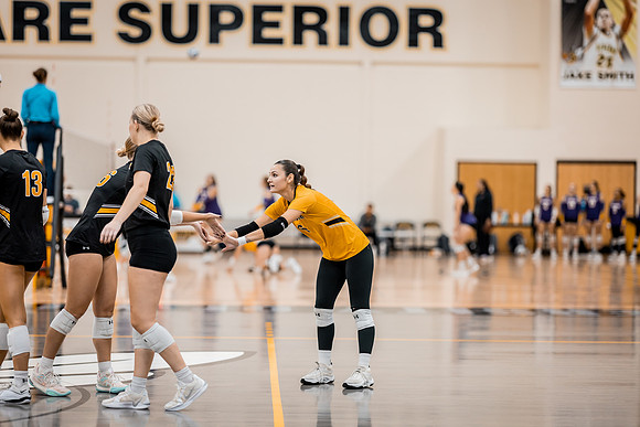 VB vs UW STOUT-1-87