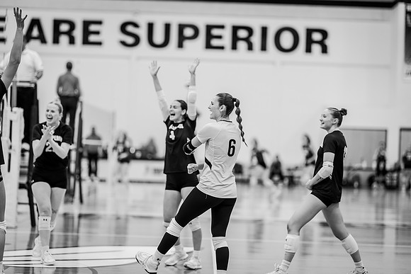 VB vs UW STOUT-1-121