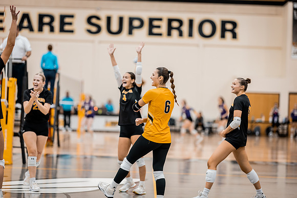 VB vs UW STOUT-1-120
