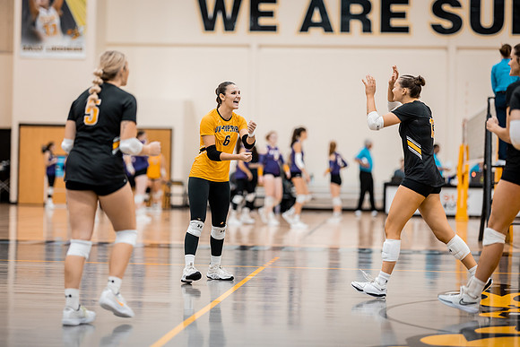 VB vs UW STOUT-1-147