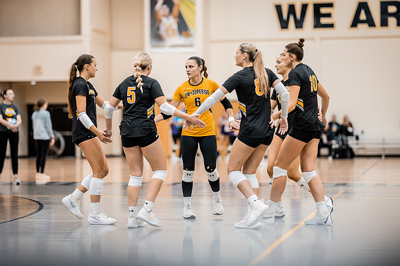 VB vs UW STOUT-1-153