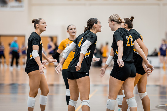 VB vs UW STOUT-1-187