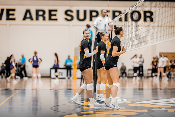 VB vs UW STOUT-1-151